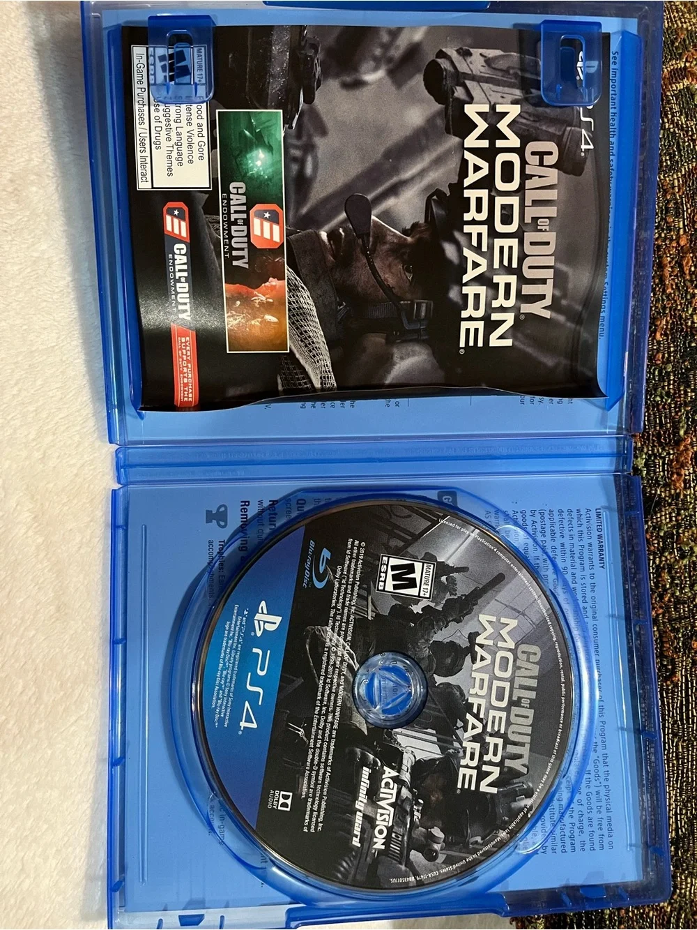 Call of Duty: Modern Warfare - PlayStation 4 (PS4) - Black/Gray